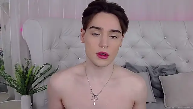 RobbyCharming online show from March 21, 2026, 4:28 am