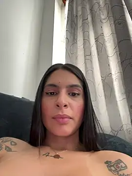 charlotte stevenss  online show from January 31, 2026, 7:11 pm