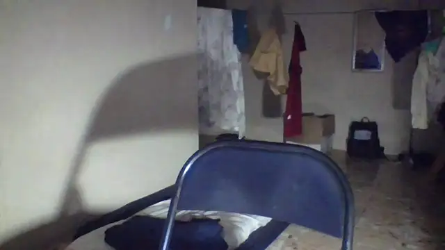 Snapshot of CaptainFox chatting on May 25, 2026, 1:33 am CaptainFox online show from May 25, 2026, 1:33 am