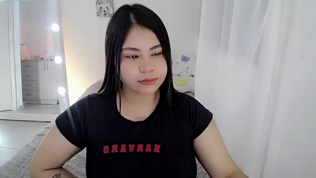 Snapshot of Youlittlepervertt_ chatting on May 10, 2026, 9:25 am Youlittlepervertt online show from May 10, 2026, 9:25 am