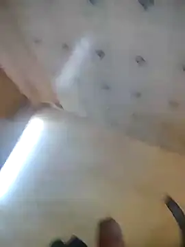 Snapshot of Deshilund9 chatting on December 6, 2024, 8:26 am Deshilund9 online show from December 6, 2024, 8:26 am