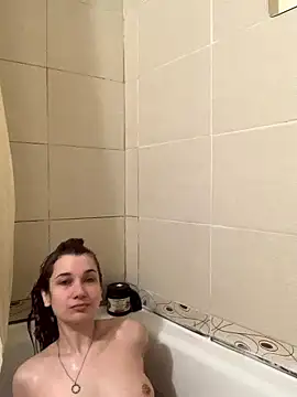 Snapshot of Carina_E chatting on January 16, 2026, 8:29 am Carina E online show from January 16, 2026, 8:29 am