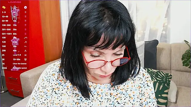 SquirtySlut online show from December 12, 2024, 4:43 pm