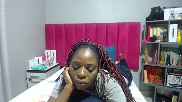 Shaniko89 online show from November 2, 2025, 6:43 pm