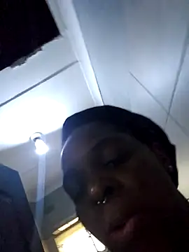 Shaniko89 online show from November 30, 2025, 3:54 am