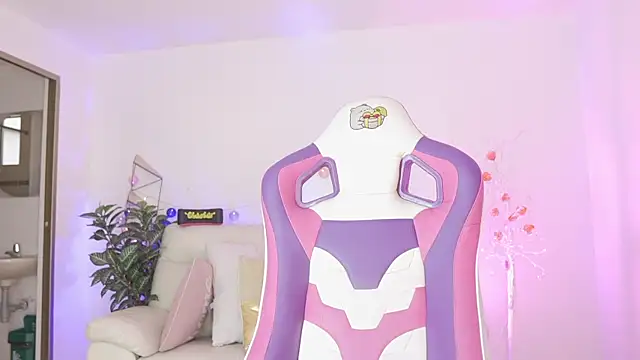 Snapshot of driana_hoffman chatting on November 27, 2025, 7:16 pm driana hoffman online show from November 27, 2025, 7:16 pm