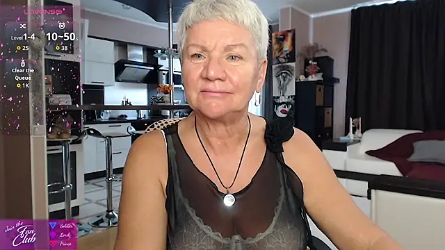 Snapshot of roxana_brooks chatting on June 17, 2026, 8:28 am roxana brooks online show from June 17, 2026, 8:28 am