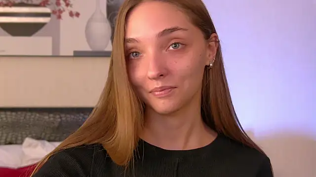 VirginieCruz online show from October 23, 2025, 6:02 am