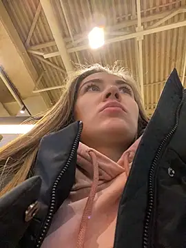 ValenciaShock online show from January 24, 2025, 5:10 am