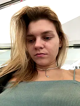 ValenciaShock online show from September 10, 2025, 7:30 am