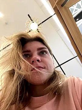 ValenciaShock online show from September 14, 2025, 7:07 am