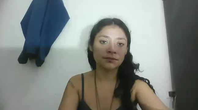 TamaraNauthy online show from February 8, 2025, 2:49 pm