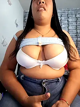 Snapshot of patty_bersh chatting on February 6, 2025, 8:07 am patty bersh online show from February 6, 2025, 8:07 am