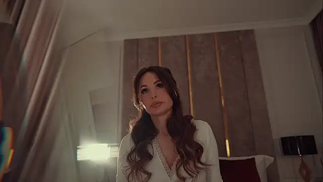 MilaDYstarlight online show from April 17, 2026, 6:55 pm