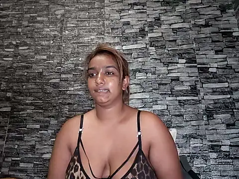 Xindias fantasyX online show from February 11, 2026, 5:51 pm