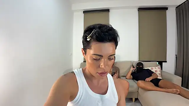 Snapshot of LukeLouHarvey chatting on July 17, 2026, 9:38 am LukeLouHarvey online show from July 17, 2026, 9:38 am