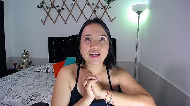 Snapshot of naughty_girl_4u chatting on January 8, 2026, 9:06 pm naughty girl 4u online show from January 8, 2026, 9:06 pm