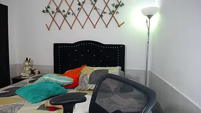 Snapshot of naughty_girl_4u chatting on February 22, 2026, 10:08 pm naughty girl 4u online show from February 22, 2026, 10:08 pm