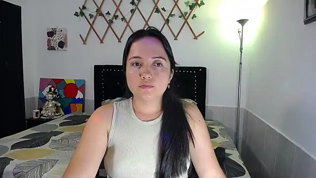 naughty girl 4u online show from March 25, 2026, 8:26 pm