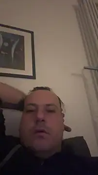 Snapshot of Lovemilf6969@xh chatting on November 7, 2025, 9:37 pm Lovemilf6969xh online show from November 7, 2025, 9:37 pm