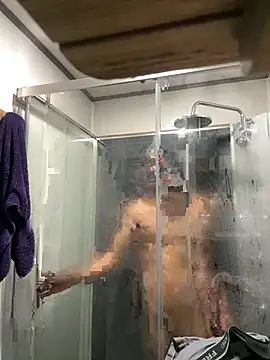 juniiorre online show from April 1, 2026, 7:55 pm