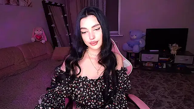   Malika   online show from October 4, 2025, 2:59 pm