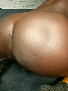 Texanguy01 online show from December 16, 2025, 1:43 am