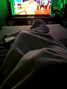 David19932908 online show from December 6, 2024, 5:20 am