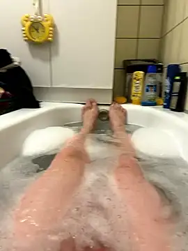 David19932908 online show from December 10, 2024, 5:22 pm