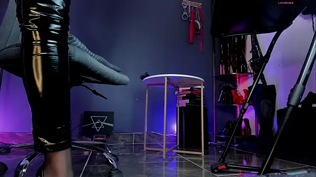 goddessalice online show from November 13, 2025, 9:03 pm