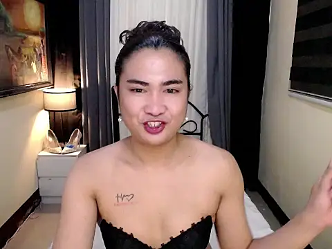 Snapshot of Yesha_harper chatting on June 30, 2026, 3:35 pm Yesha harper online show from June 30, 2026, 3:35 pm