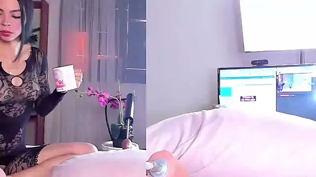 Snapshot of Sweet_Susie_ chatting on January 23, 2025, 8:56 pm Sweet Susie online show from January 23, 2025, 8:56 pm