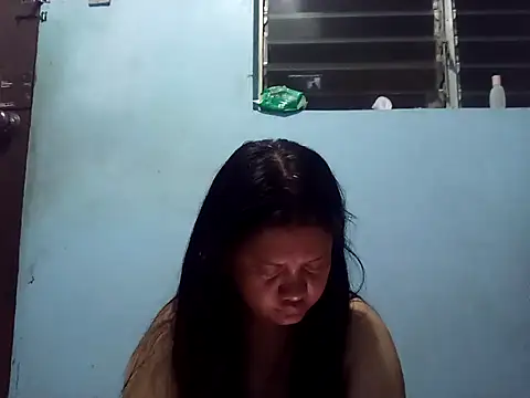 Snapshot of Honeybun25 chatting on September 23, 2025, 6:22 pm Honeybun25 online show from September 23, 2025, 6:22 pm