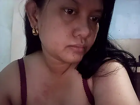 Snapshot of Honeybun25 chatting on January 15, 2026, 3:38 pm Honeybun25 online show from January 15, 2026, 3:38 pm