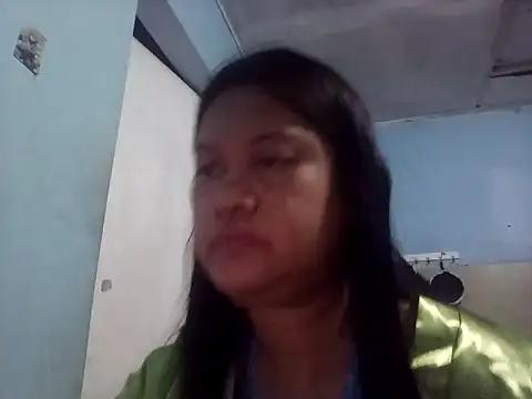 Snapshot of Honeybun25 chatting on February 16, 2026, 1:40 pm Honeybun25 online show from February 16, 2026, 1:40 pm