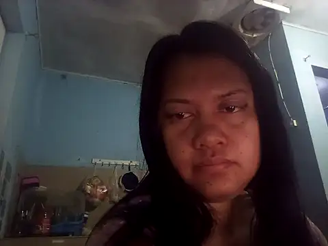 Snapshot of Honeybun25 chatting on February 20, 2026, 2:39 pm Honeybun25 online show from February 20, 2026, 2:39 pm