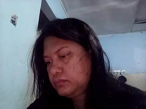 Snapshot of Honeybun25 chatting on February 22, 2026, 1:53 pm Honeybun25 online show from February 22, 2026, 1:53 pm