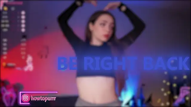 Snapshot of How2Meow chatting on February 6, 2025, 5:30 pm How2Meow online show from February 6, 2025, 5:30 pm