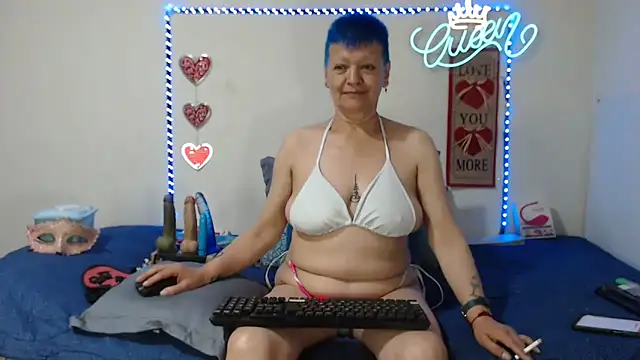 Snapshot of loquitaqueen011 chatting on March 30, 2026, 6:42 pm loquitaqueen011 online show from March 30, 2026, 6:42 pm
