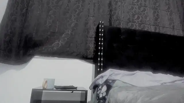 Snapshot of amareto_queen chatting on December 13, 2025, 9:53 pm amareto queen online show from December 13, 2025, 9:53 pm