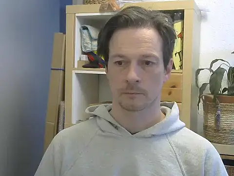 snowypaul11 online show from January 31, 2025, 7:39 am