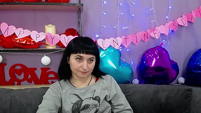 NinaFlawlees online show from February 12, 2025, 1:52 am