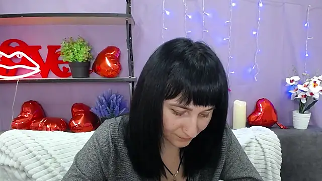 NinaFlawlees online show from March 8, 2025, 4:45 am