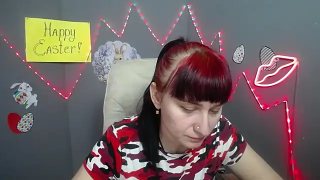 NinaFlawlees online show from April 4, 2026, 12:24 pm