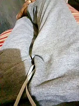 robinsan1010 online show from March 10, 2025, 5:18 pm