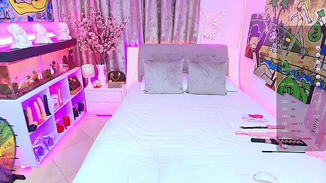 tattooBabyxxx online show from November 6, 2025, 9:37 pm