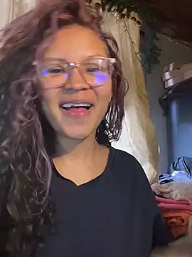 Snapshot of Hathorlove chatting on January 24, 2025, 9:15 pm Hathorlove online show from January 24, 2025, 9:15 pm