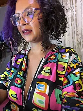 Snapshot of Hathorlove chatting on February 11, 2025, 11:33 pm Hathorlove online show from February 11, 2025, 11:33 pm