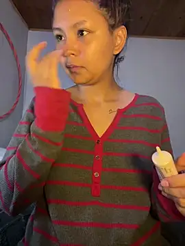 Snapshot of Hathorlove chatting on February 18, 2025, 10:03 pm Hathorlove online show from February 18, 2025, 10:03 pm