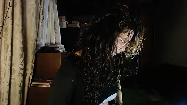 Snapshot of Hathorlove chatting on November 10, 2025, 11:04 pm Hathorlove online show from November 10, 2025, 11:04 pm